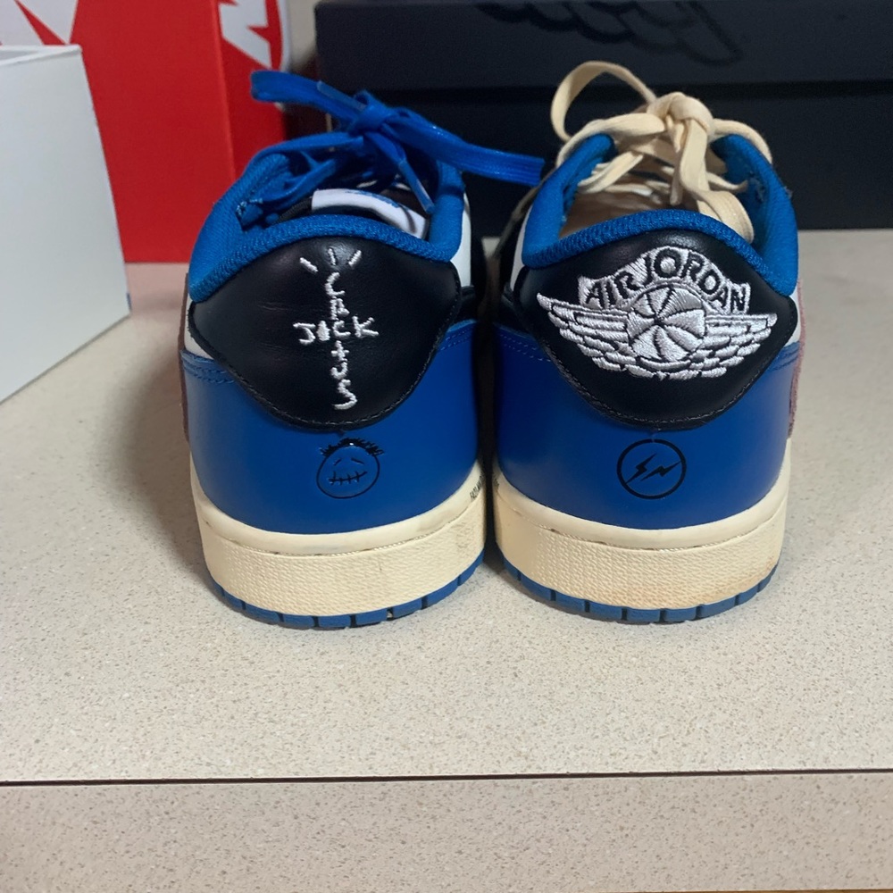 Air Jordan 1 Travis Scott Low